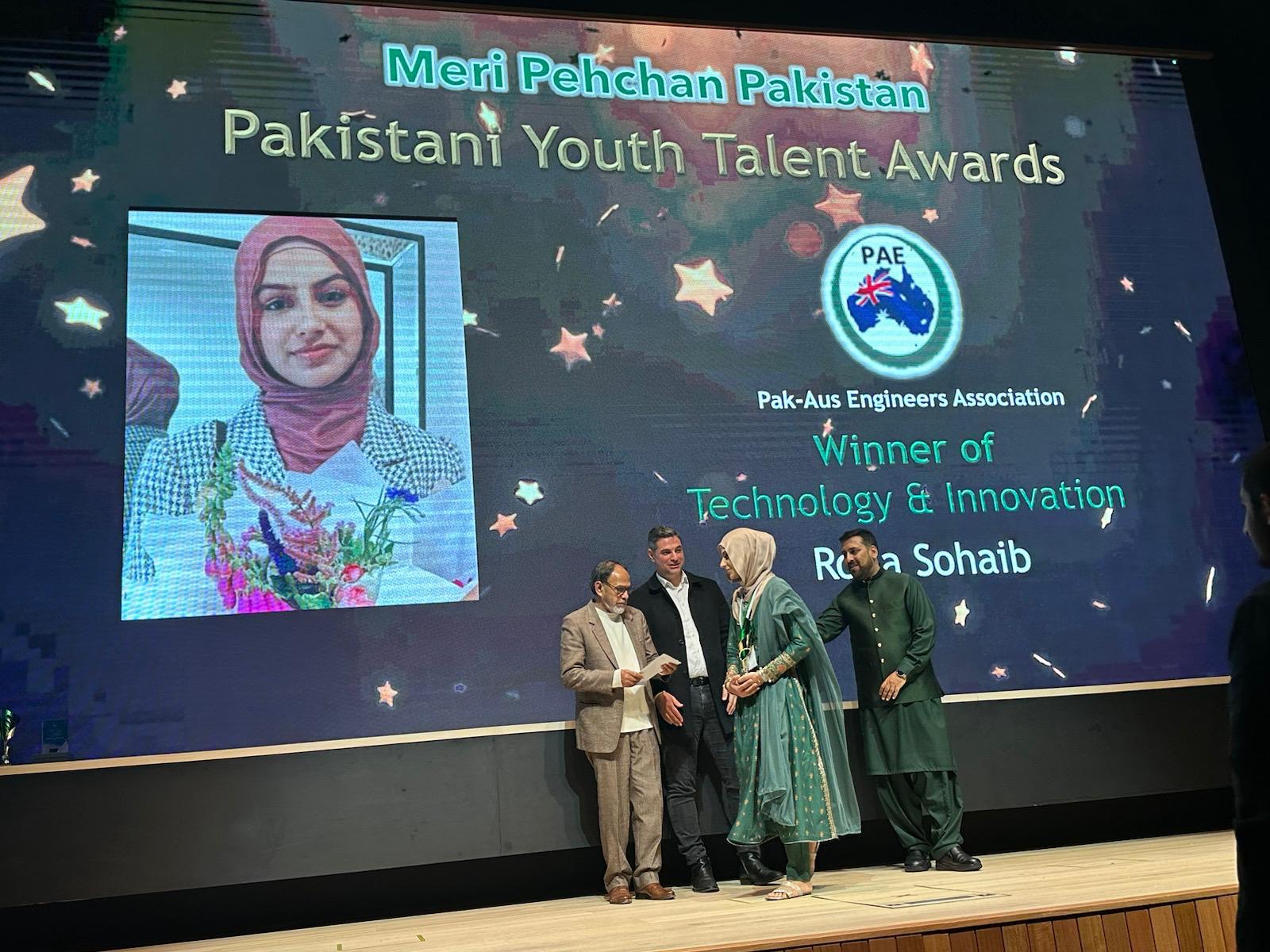 Presentation of the Young Innovator Award at Meri Pehchan's Pakistan Independence Day celebrations in 2024