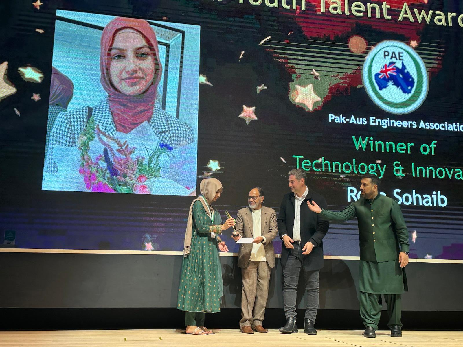 Presentation of the Young Innovator Award at Meri Pehchan's Pakistan Independence Day celebrations in 2024